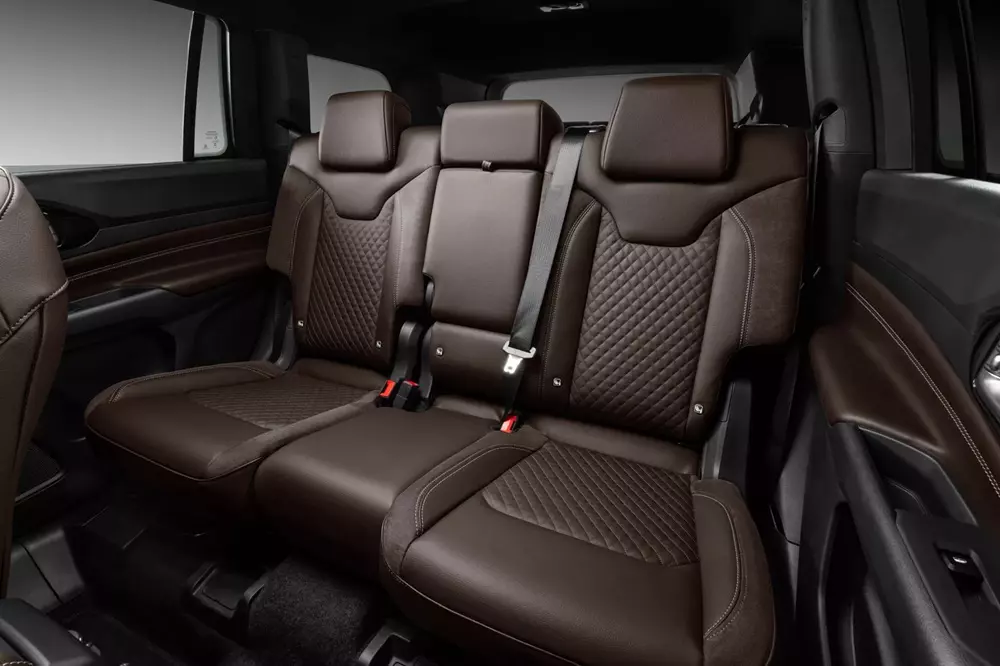 SUV 3 hàng ghế Jeep Commander được nâng cấp, có cả phiên bản bọc thép chống đạn - Ảnh 7.