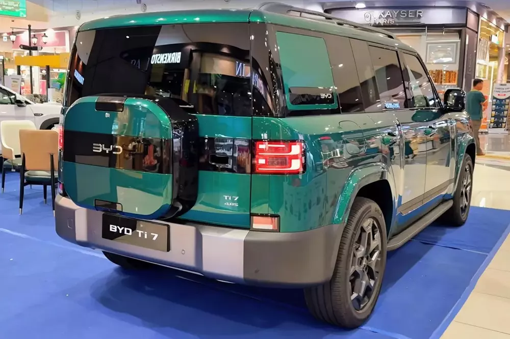 BYD chuẩn bị đối đầu Land Rover Defender ngay trên sân nhà của đối thủ - Ảnh 4.