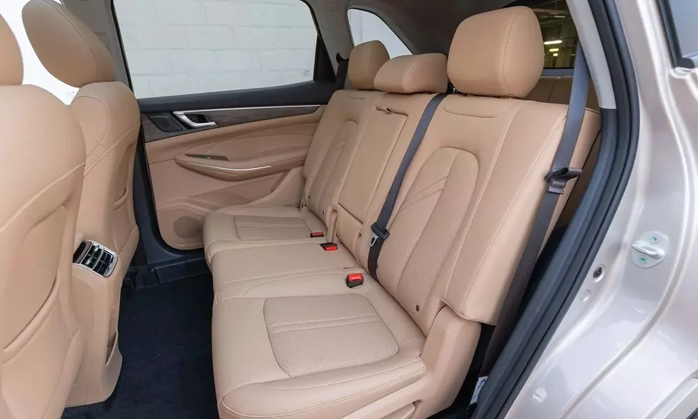 Hàng ghế thứ hai của DFSK E5 Hybrid Hàng ghế thứ hai của DFSK E5 Hybrid