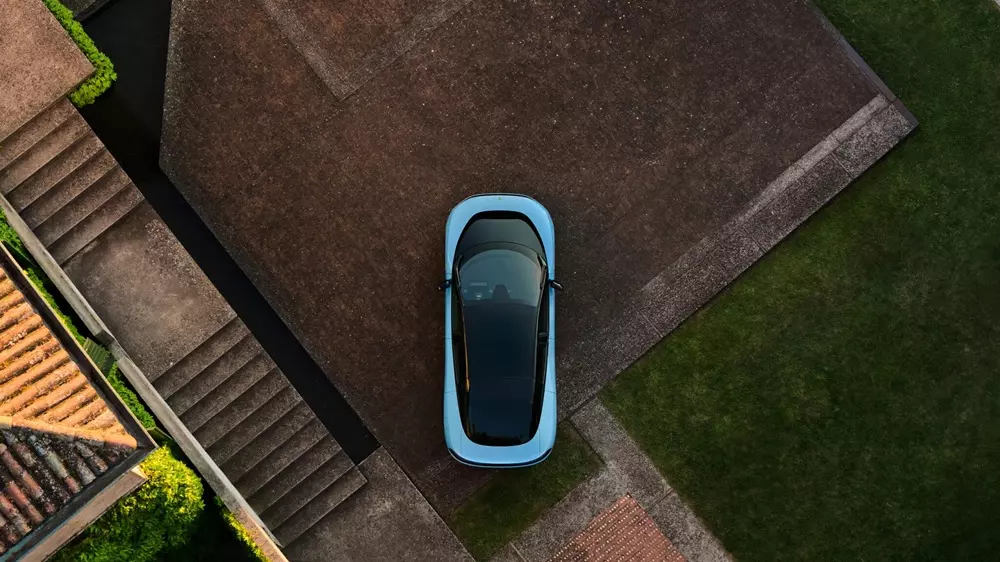 Ferrari Luce sở hữu thiết kế tối giản Ferrari Luce sở hữu thiết kế tối giản