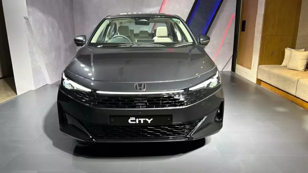 Honda City 2026 chính thức ra mắt với màn hình lớn hơn, thêm camera 360 độ và chỉ "ăn" 3,6 lít/100 km - Ảnh 3.