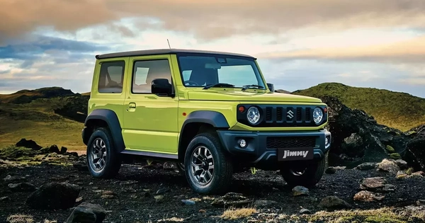 Suzuki Jimny được giảm giá đến 180 triệu đồng tại đại lý, giá thực tế chỉ còn 609 triệu