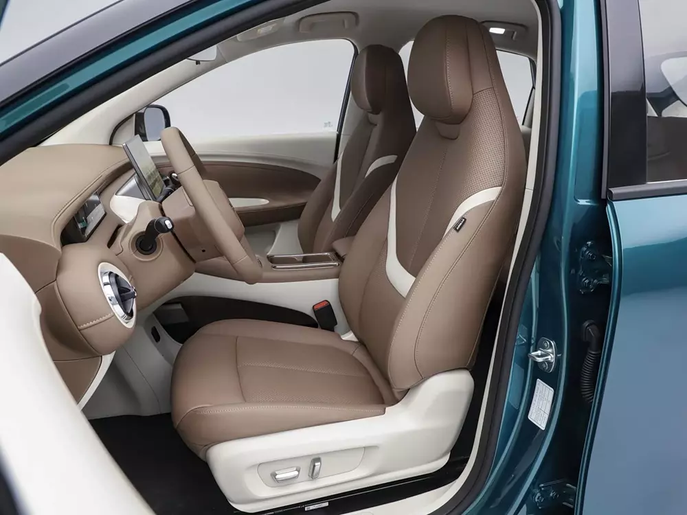 Hàng ghế trước của Wuling Bingo Pro