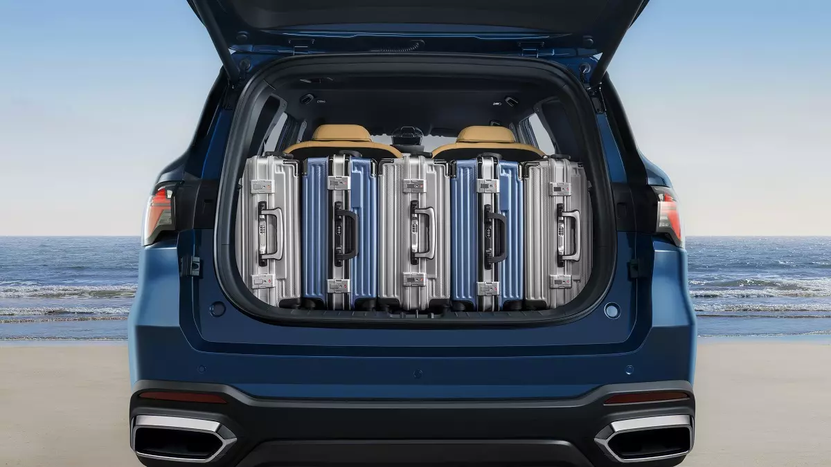 SUV 7 chỗ Geely Okavango chào sân Việt Nam với giá từ 739 triệu cùng ưu đãi 50% phí trước bạ - Ảnh 9.