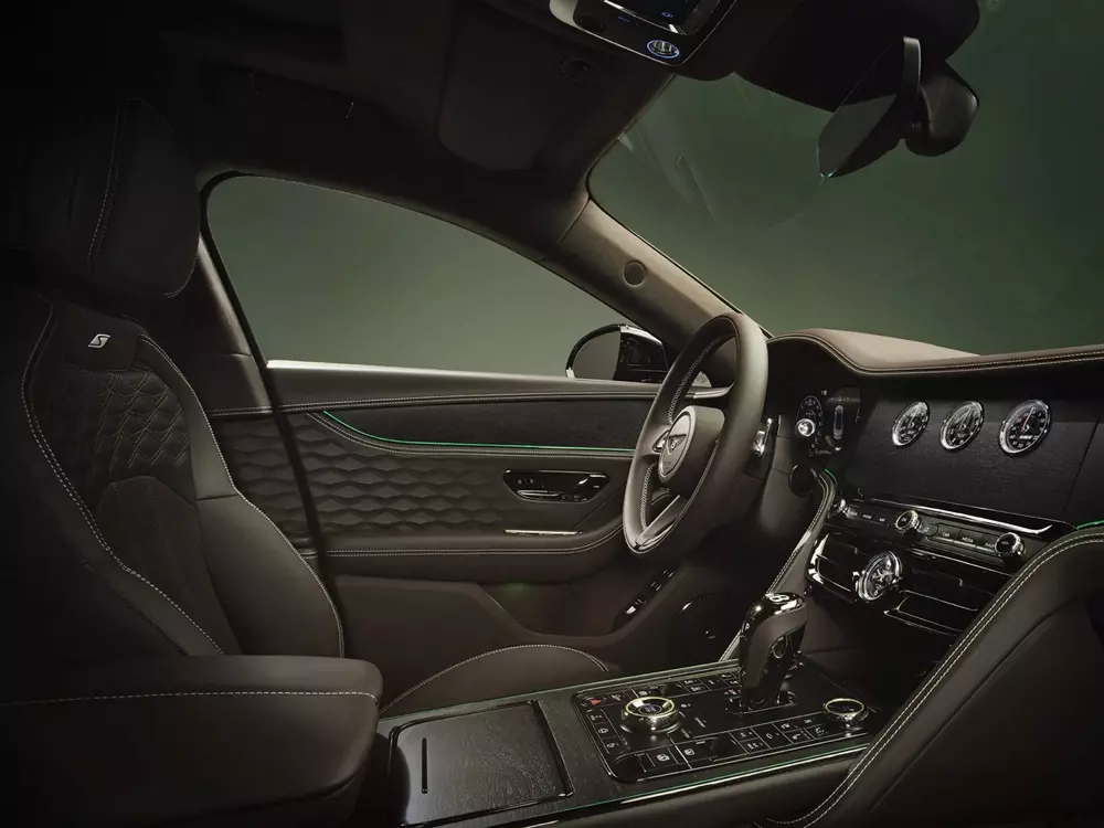 Bentley Flying Spur phiên bản mới trình làng, từ bỏ một thiết kế truyền thống được duy trì từ năm 1962 - Ảnh 9.