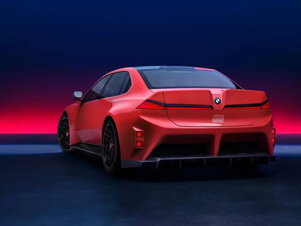 BMW M Concept Neue Klasse được trang bị 4 mô-tơ điện BMW M Concept Neue Klasse được trang bị 4 mô-tơ điện