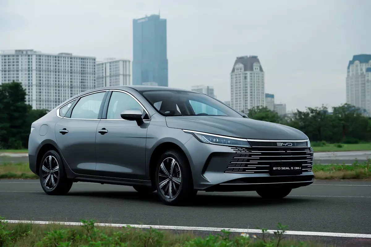 Chốt xe trước 30/6 này: Khách hàng BYD nhận ưu đãi trước bạ, tiền mặt và giải pháp sạc toàn diện - Ảnh 1. Chốt xe trước 30/6 này: Khách hàng BYD nhận ưu đãi trước bạ, tiền mặt và giải pháp sạc toàn diện - Ảnh 1.