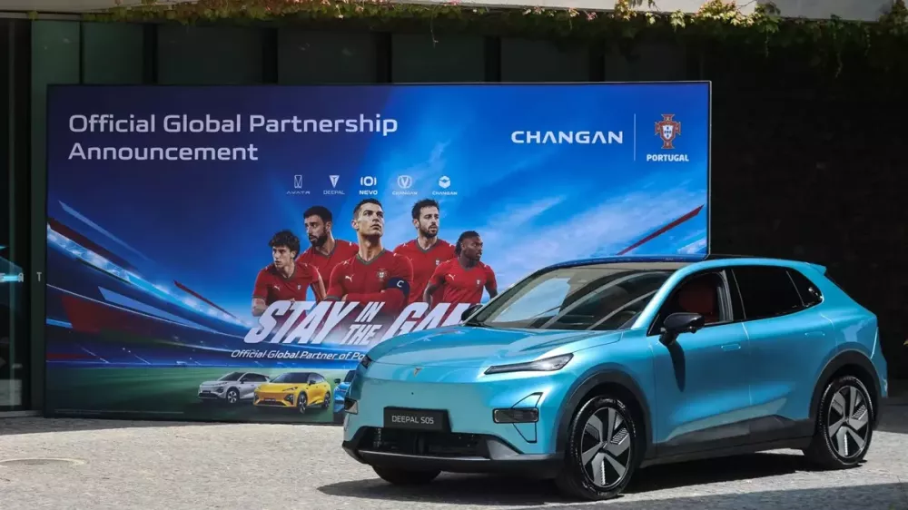 Mỗi lần đội tuyển Bồ Đào Nha ghi bàn tại World Cup, sẽ có một người được "sở hữu" miễn phí xe của hãng này - Ảnh 2. Mỗi lần đội tuyển Bồ Đào Nha ghi bàn tại World Cup, sẽ có một người được "sở hữu" miễn phí xe của hãng này - Ảnh 2.