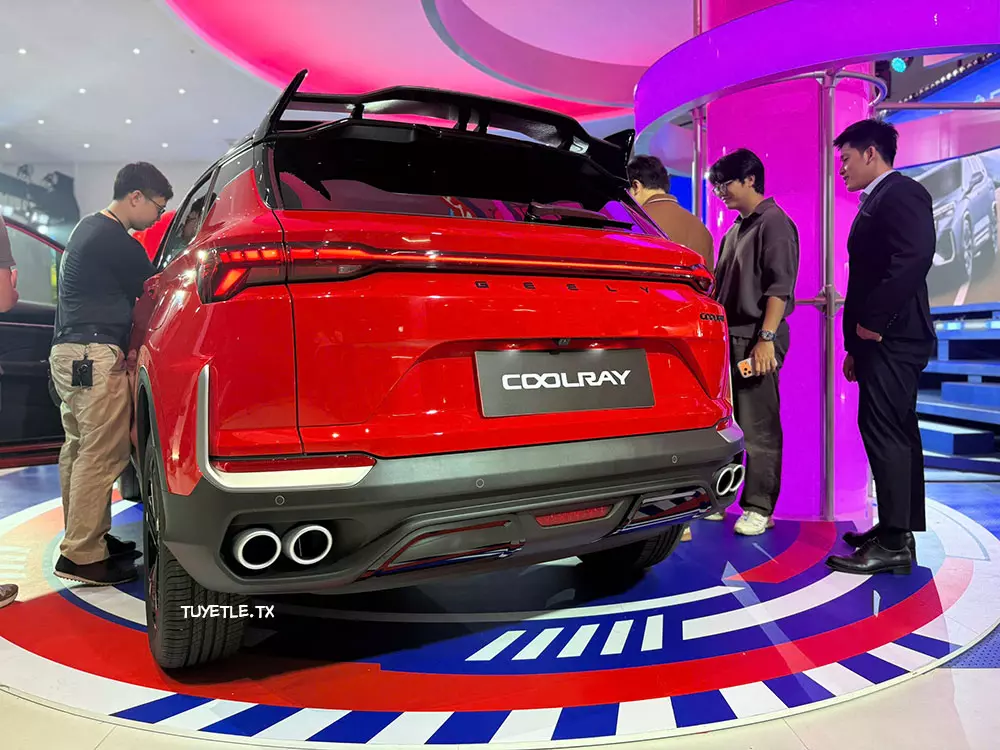 Geely Coolray 2026 có thêm cụm đèn hậu LED mới Geely Coolray 2026 có thêm cụm đèn hậu LED mới