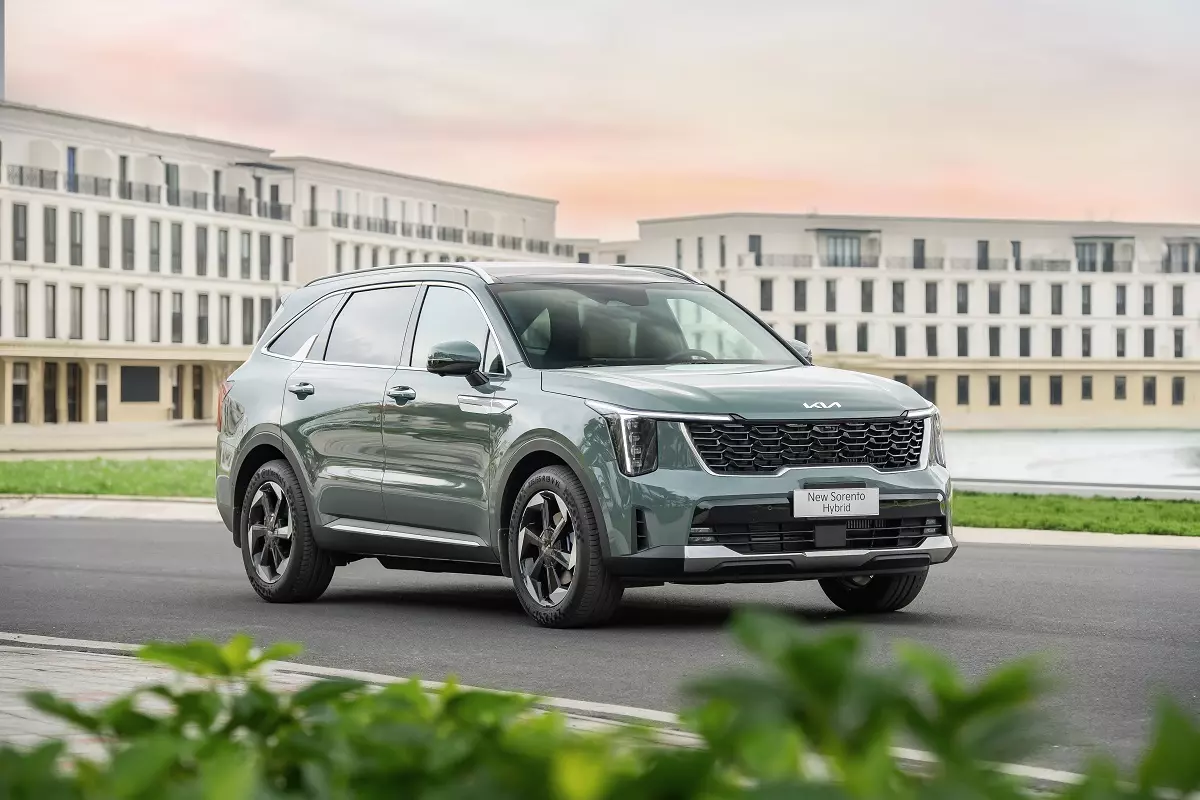 Kia Sorento HEV có giá từ 1,349 tỷ đồng, phá vỡ quy luật "Hybrid là đắt nhất" - Ảnh 2.