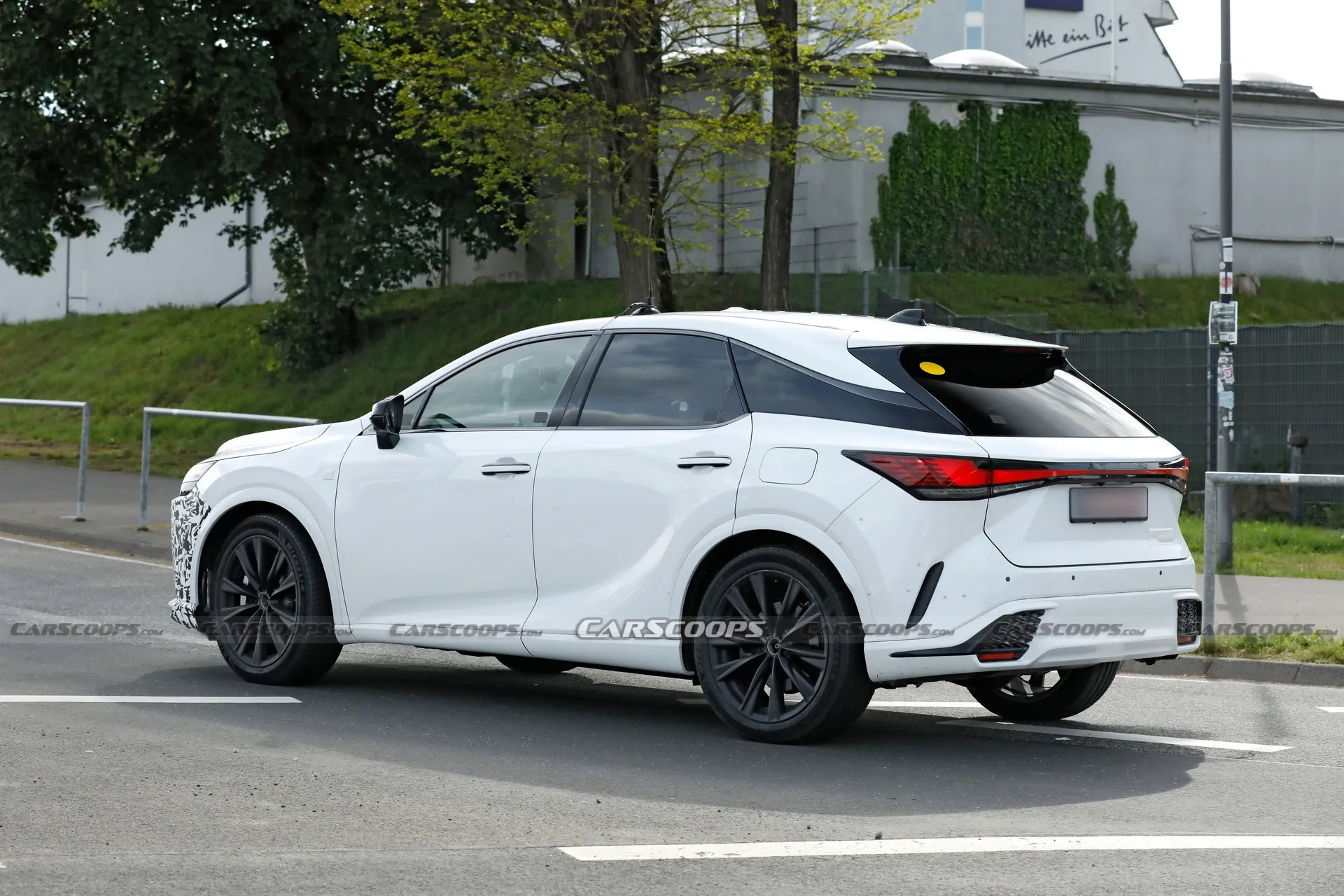 Lexus-RX-Facelift-Spy-Shots-17.jpg Lexus-RX-Facelift-Spy-Shots-17.jpg
