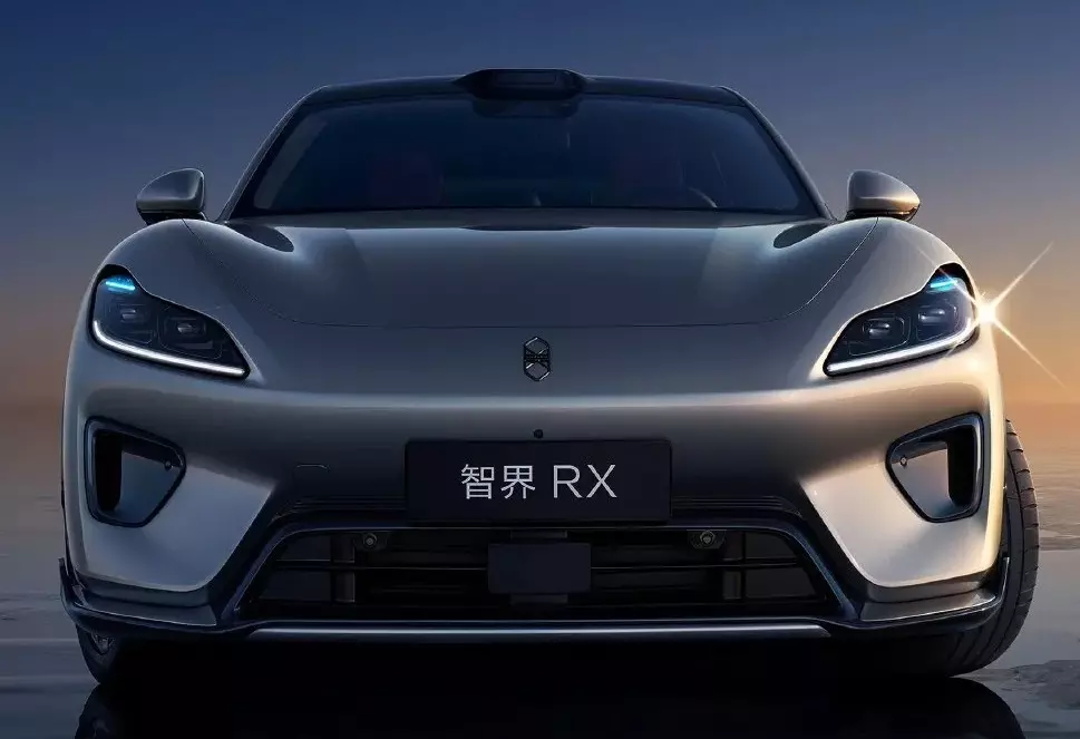 Luxeed RX có cả phiên bản dùng 1 mô-tơ và 2 mô-tơ điện Luxeed RX có cả phiên bản dùng 1 mô-tơ và 2 mô-tơ điện