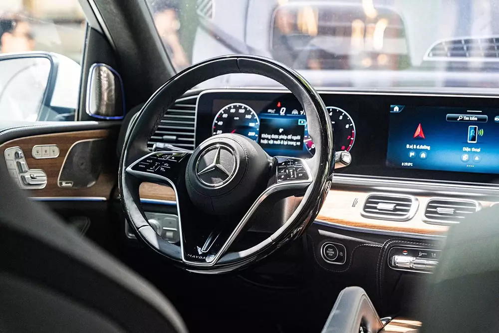 mercedes-maybach-gls-480-4matic-2027-6-6712 Ngắm hình ảnh "bằng xương, bằng thịt" của Mercedes-Maybach GLS 480 4Matic 2027 mới ra mắt Việt Nam - Ảnh 8.