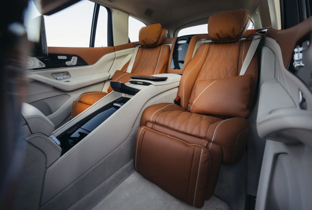 2026-Mercedes-Maybach-GLS-680-7.jpg 2026-Mercedes-Maybach-GLS-680-7.jpg