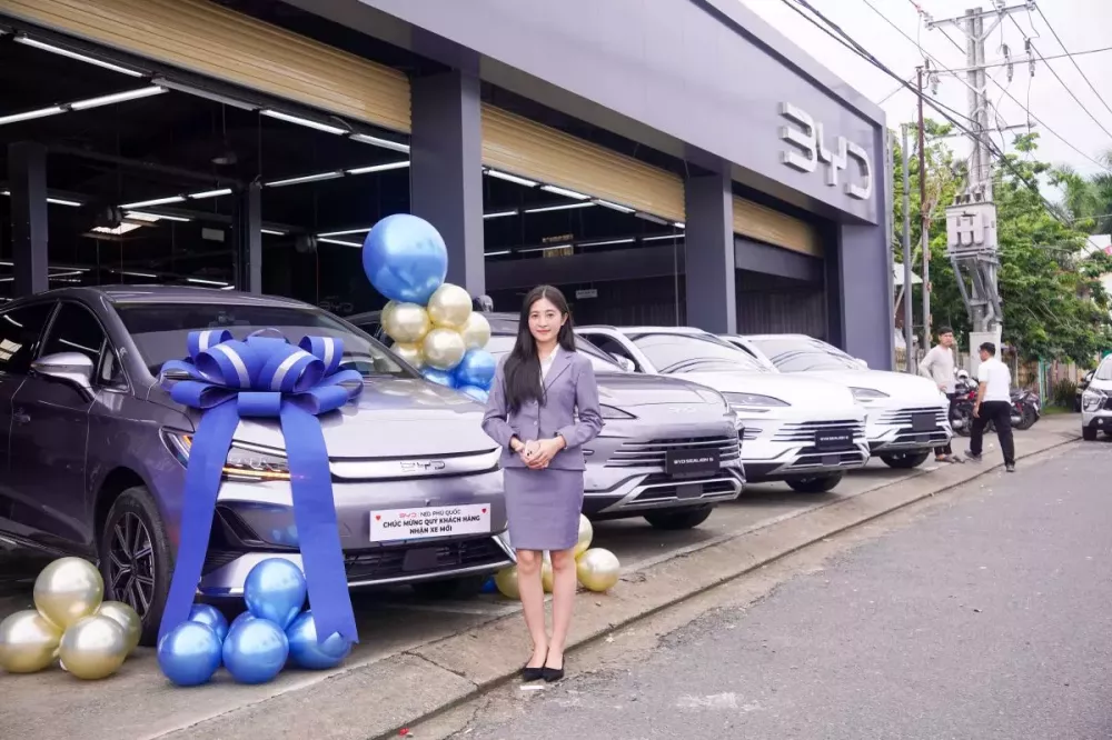 BYD NEG Phú Quốc khai trương showroom chuẩn Quốc tế, thúc đẩy hệ sinh thái giao thông xanh tại đảo ngọc- Ảnh 4.