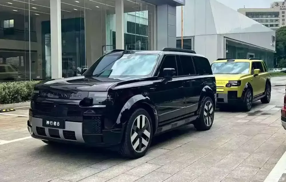 freelander-8-6-a1ed-1 SUV cỡ lớn Freelander 8 của liên doanh Chery - Jaguar Land Rover cập bến đại lý trước ngày ra mắt