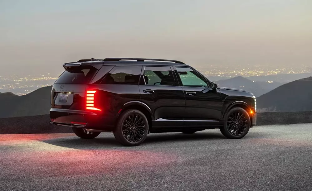 hyundai-palisade-hybrid-calligraphy-black-ink-edit-d129 SUV cỡ lớn Hyundai Palisade được bổ sung phiên bản đầu bảng mới với thiết kế mạnh mẽ hơn - Ảnh 5.