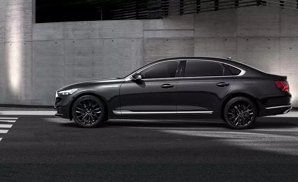 kia-k9-cf95 Mẫu sedan đầu bảng từng ôm mộng cạnh tranh Mercedes S-Class của Kia bị khai tử vì doanh số lao dốc - Ảnh 3.