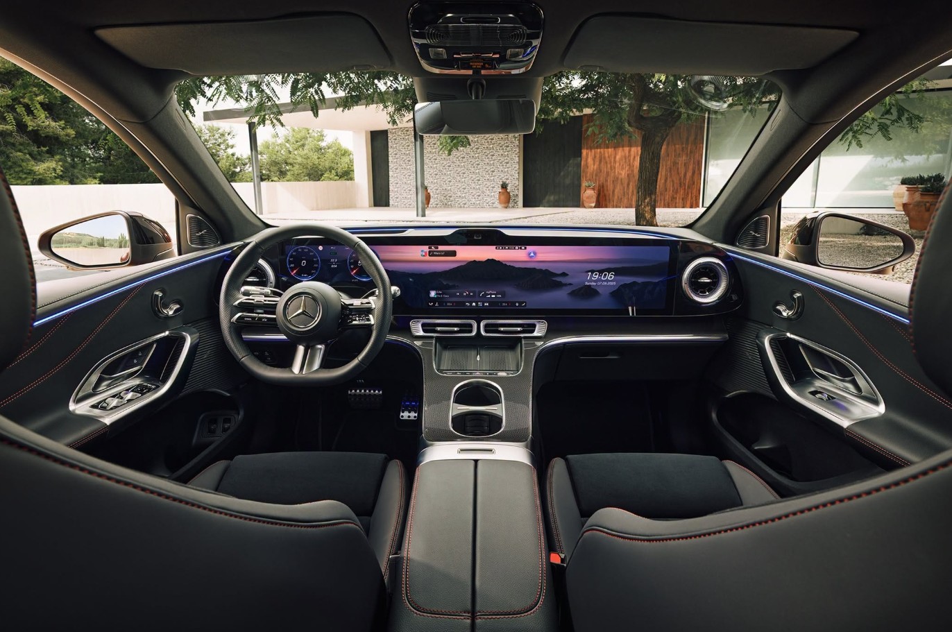 Mercedes-Benz GLC EV-4.jpg Mercedes-Benz GLC EV-4.jpg