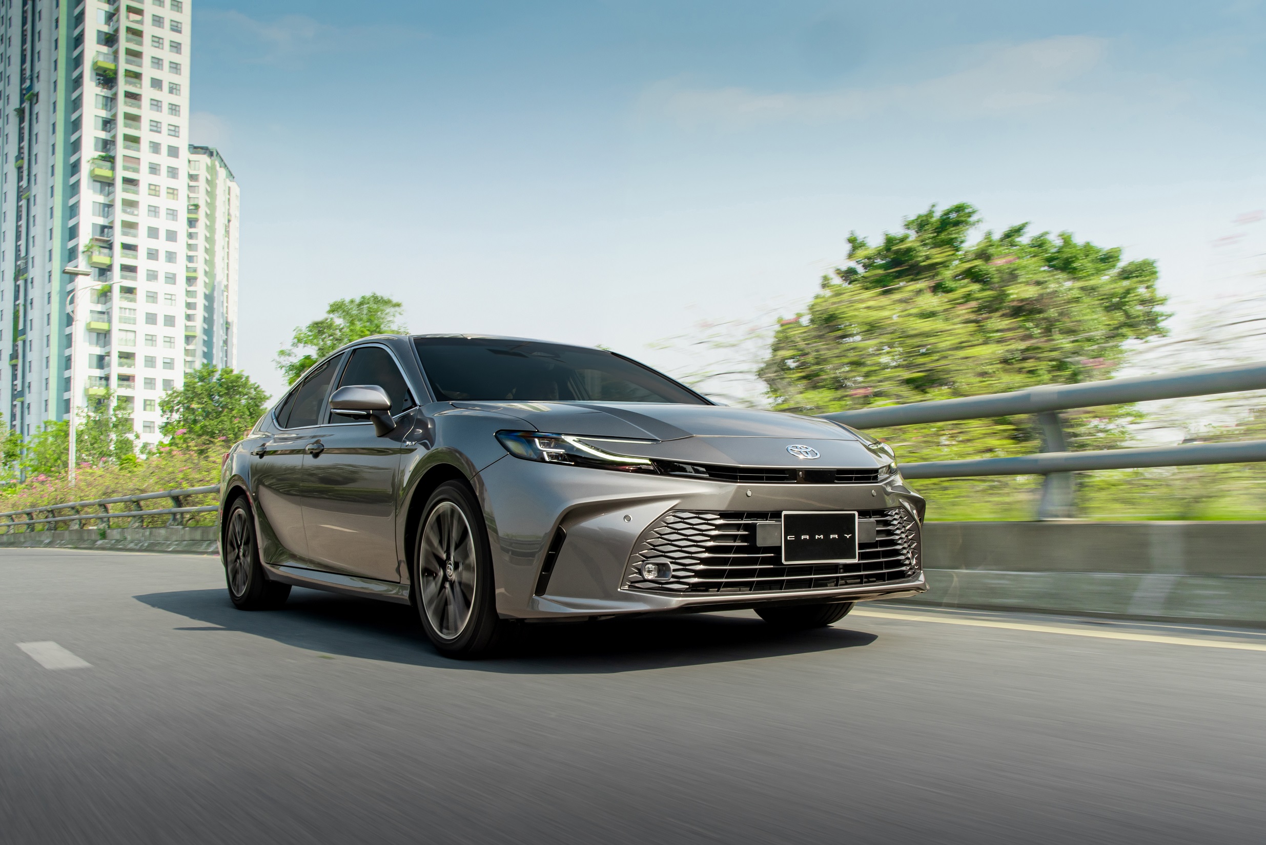 Toyota Camry (4).jpg Toyota Camry (4).jpg