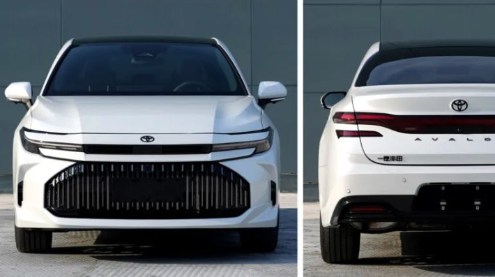 Toyota Avalon.jpg Toyota Avalon.jpg