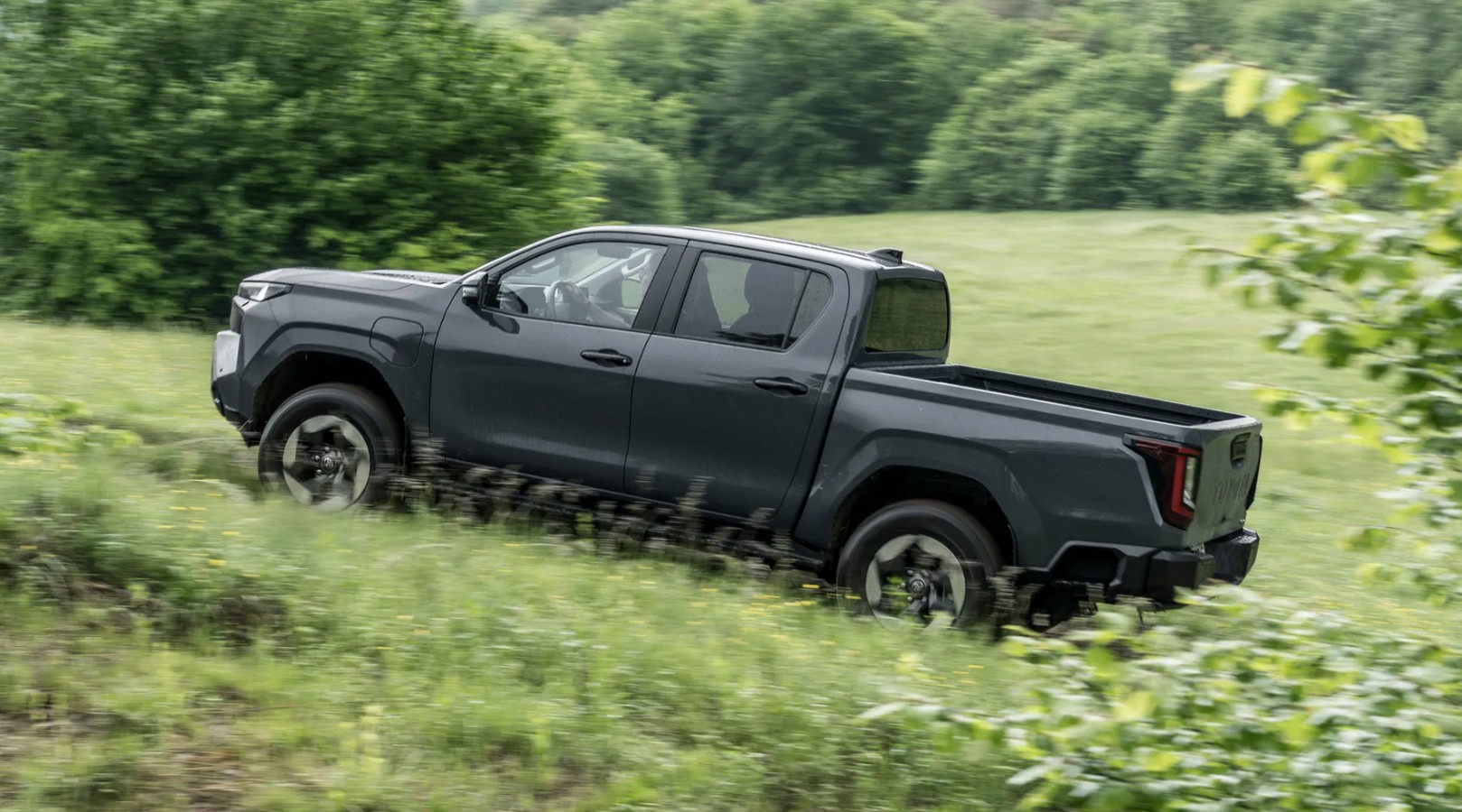 Toyota Hilux-a3.jpg Toyota Hilux-a3.jpg