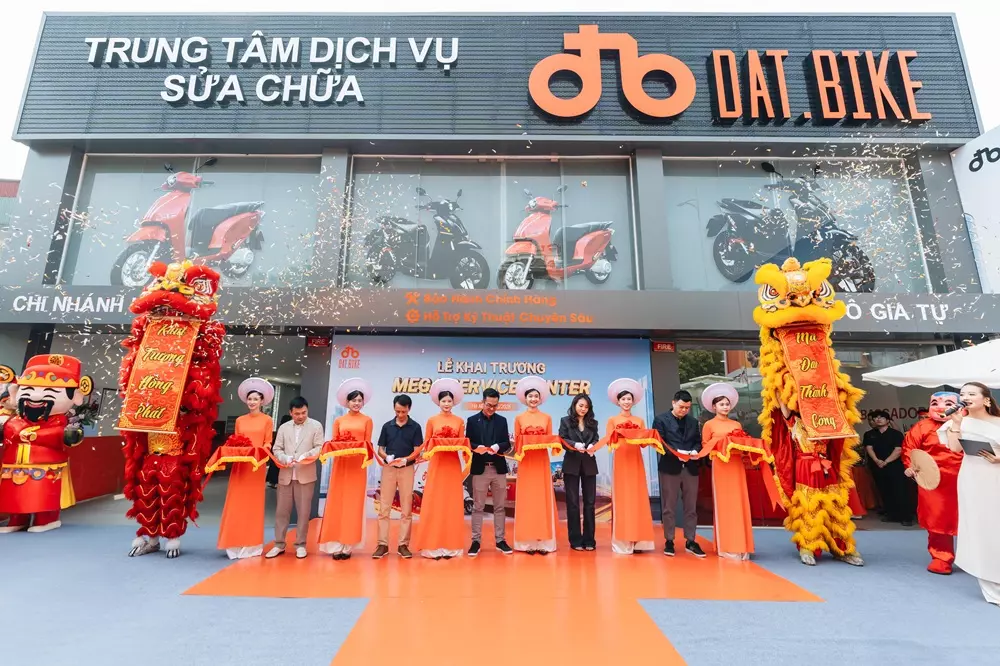 dat-bike-2-e798 Hãng xe máy điện Dat Bike khai trương Trung tâm Dịch vụ Sửa chữa Mega Service Center tại Hà Nội