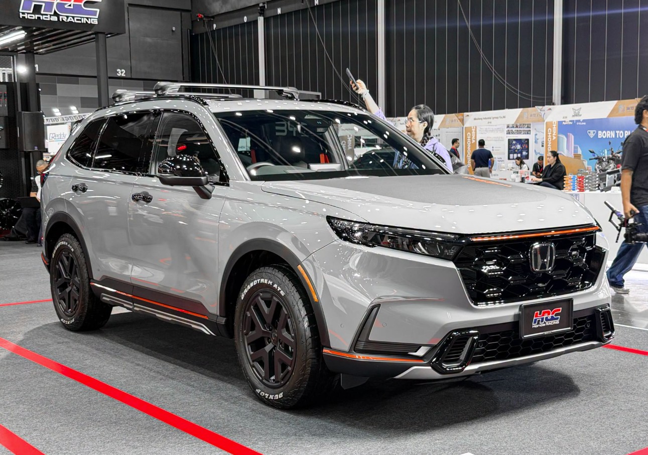 Honda CR-V TrailSport HRC Concept.jpg Honda CR-V TrailSport HRC Concept.jpg