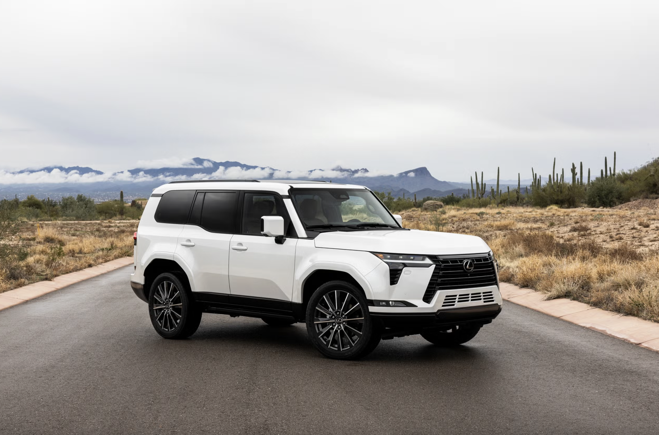Lexus GX 2026-08-30 lúc 13.51.45.png Lexus GX 2026-08-30 lúc 13.51.45.png