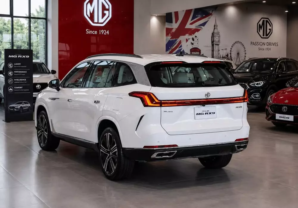 SUV cỡ lớn MG RX9 được lên lịch ra mắt Việt Nam vào cuối năm nay, cạnh tranh Hyundai Palisade - Ảnh 3.