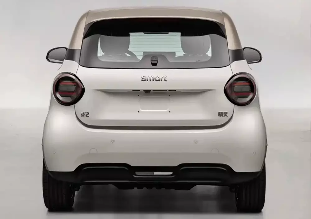 smart-2-1-15f8 Khu vực phía sau của smart #2