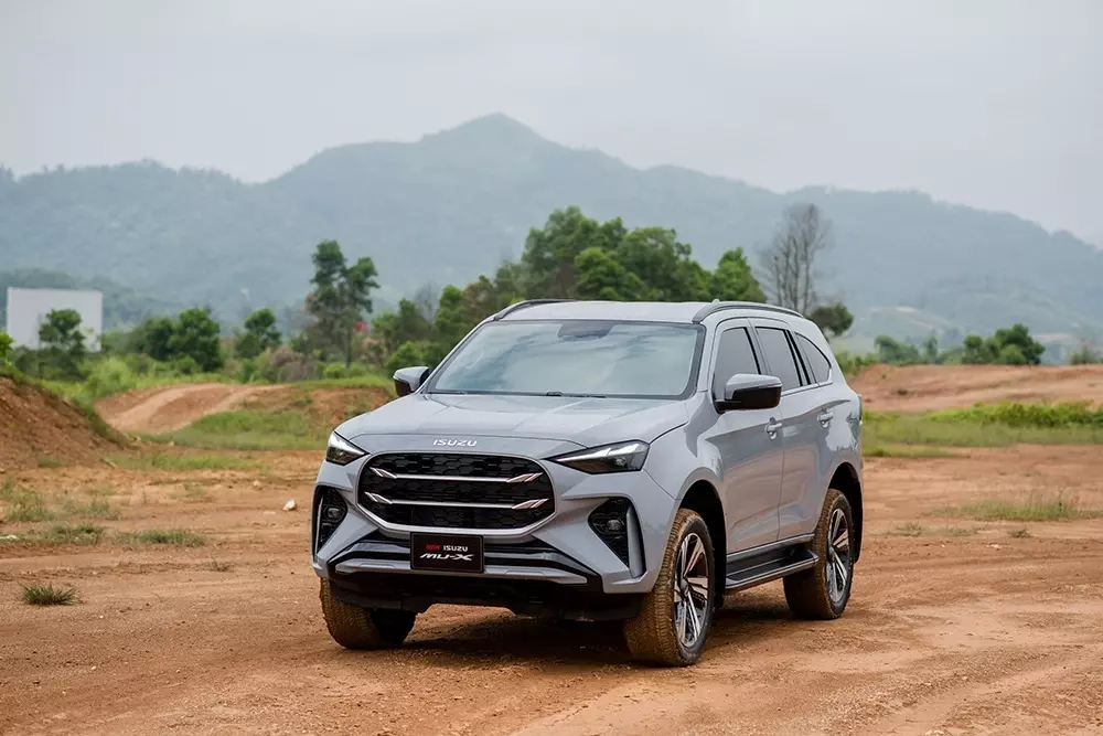 top-10-o-to-ban-kem-nhat-viet-nam-thang-7-2026-isu-add1 Isuzu mu-X