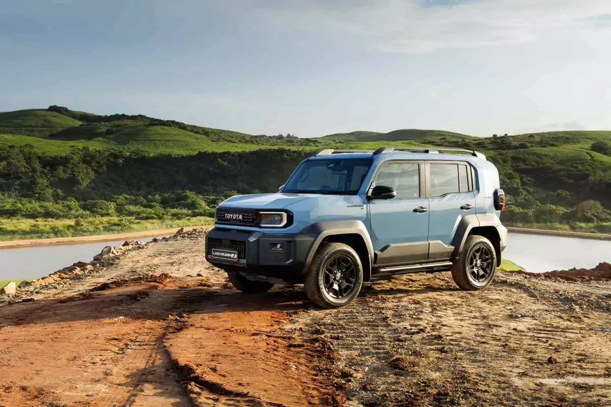 Top 10 ô tô bán kém nhất Việt Nam tháng 7/2026: Toyota Land Cruiser FJ khởi đầu chậm, doanh số chỉ 30 xe