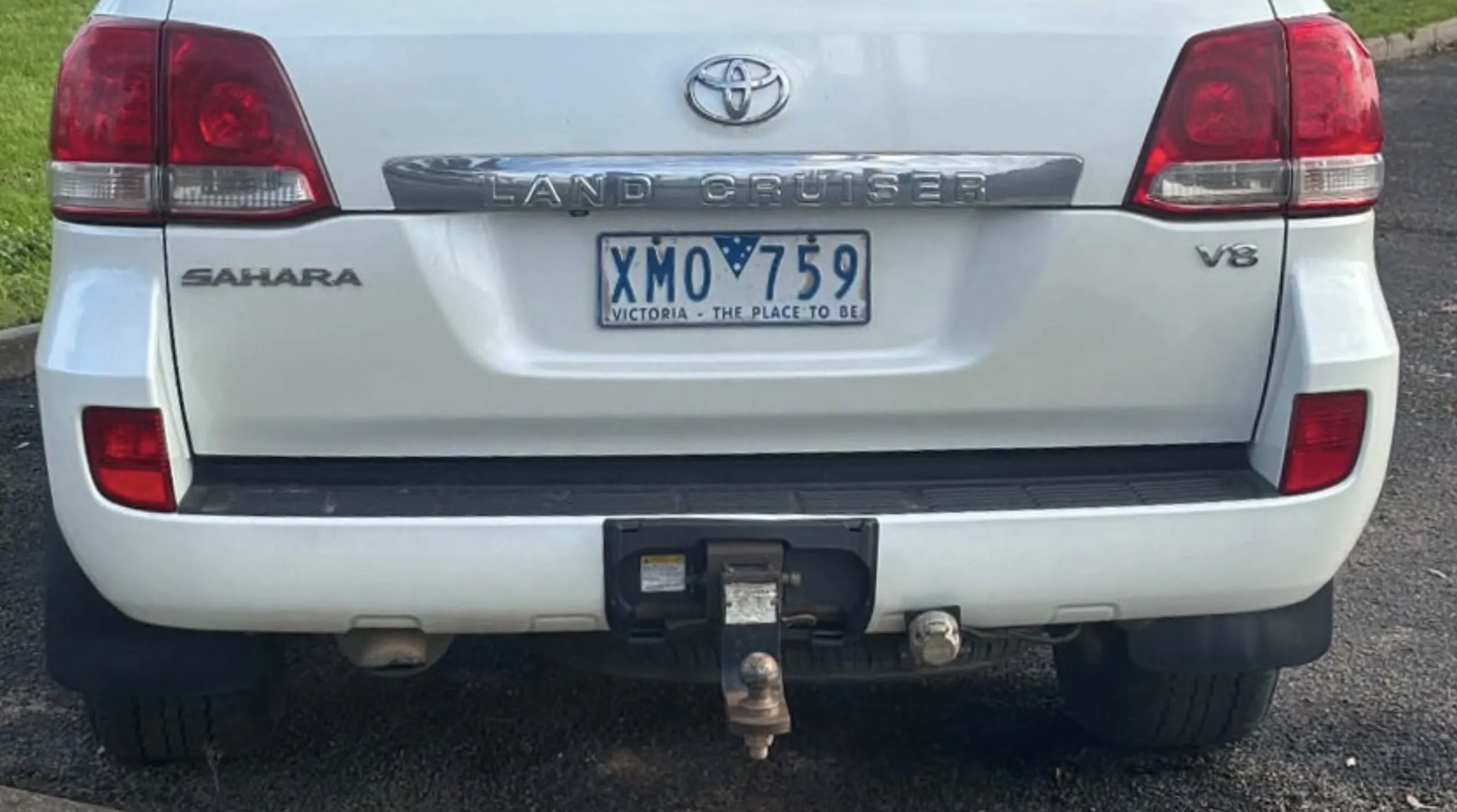 Toyota Land Cruiser 2026-08-08 lúc 11.38.25.png Toyota Land Cruiser 2026-08-08 lúc 11.38.25.png
