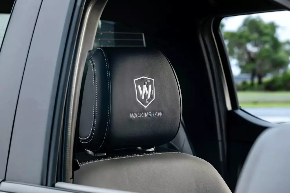 volkswagen-amarok-w600-6-3da9 Ghế của Volkswagen Amarok W600 thêu logo Walkinshaw