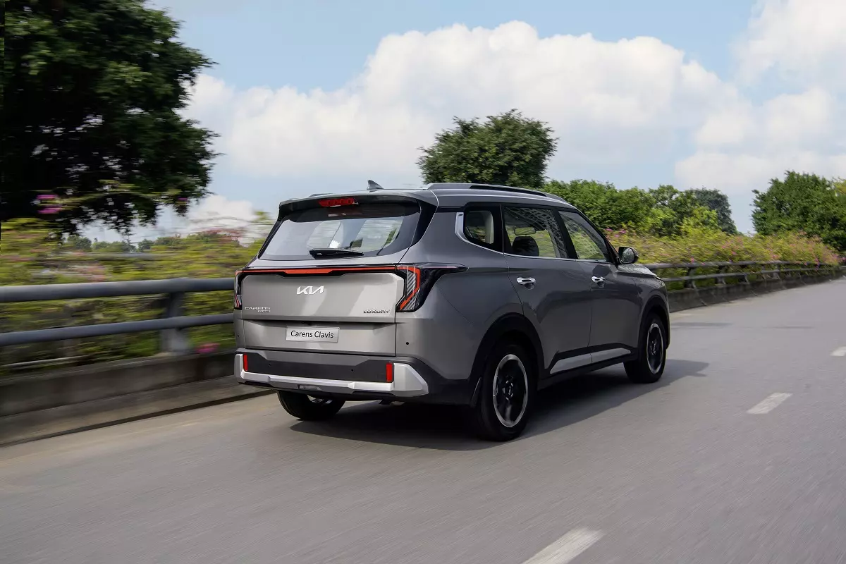 carens-clavis2-6118 Kia Carens Clavis tại Việt Nam: MPV 7 chỗ mang dáng SUV, thêm ADAS, giá từ 639 triệu đồng - Ảnh 8.
