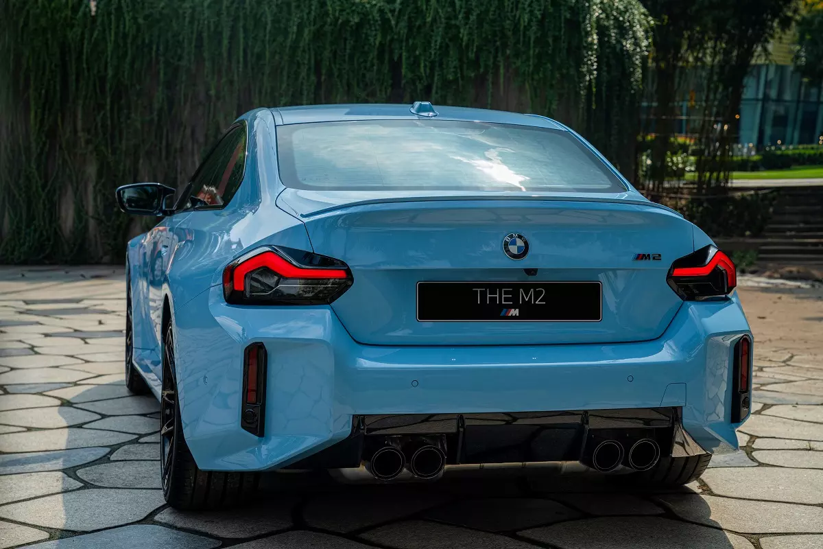 huy03255-4e33 Chi tiết BMW M2 giá từ 4,099 tỷ đồng, mạnh 480 mã lực tại Việt Nam - Ảnh 5.