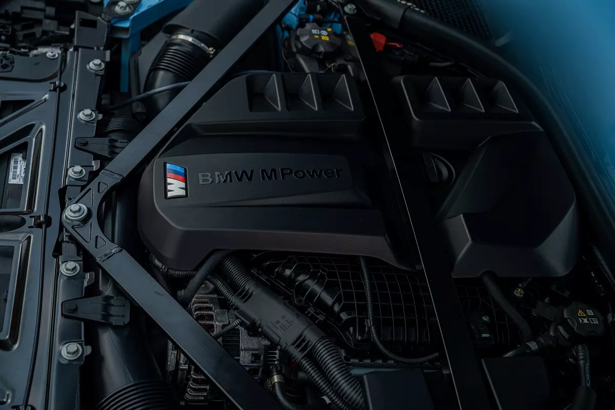 huy03314-9daa Chi tiết BMW M2 giá từ 4,099 tỷ đồng, mạnh 480 mã lực tại Việt Nam - Ảnh 4.