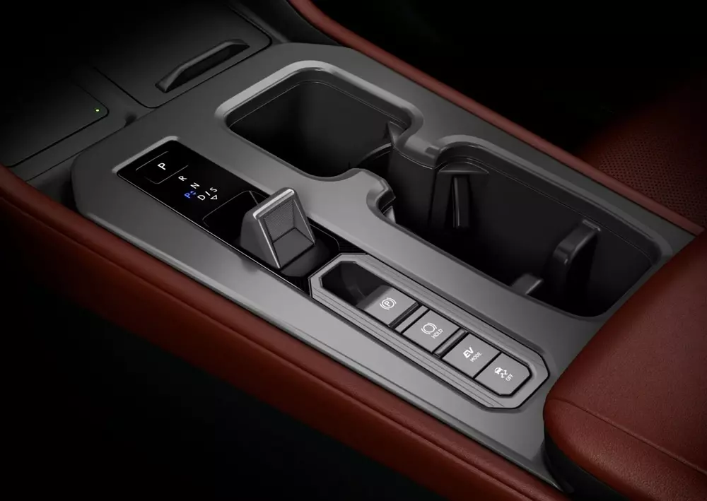 lexus-nx-2027-8-a227 Lexus NX 2027 được nâng cấp về mặt động cơ