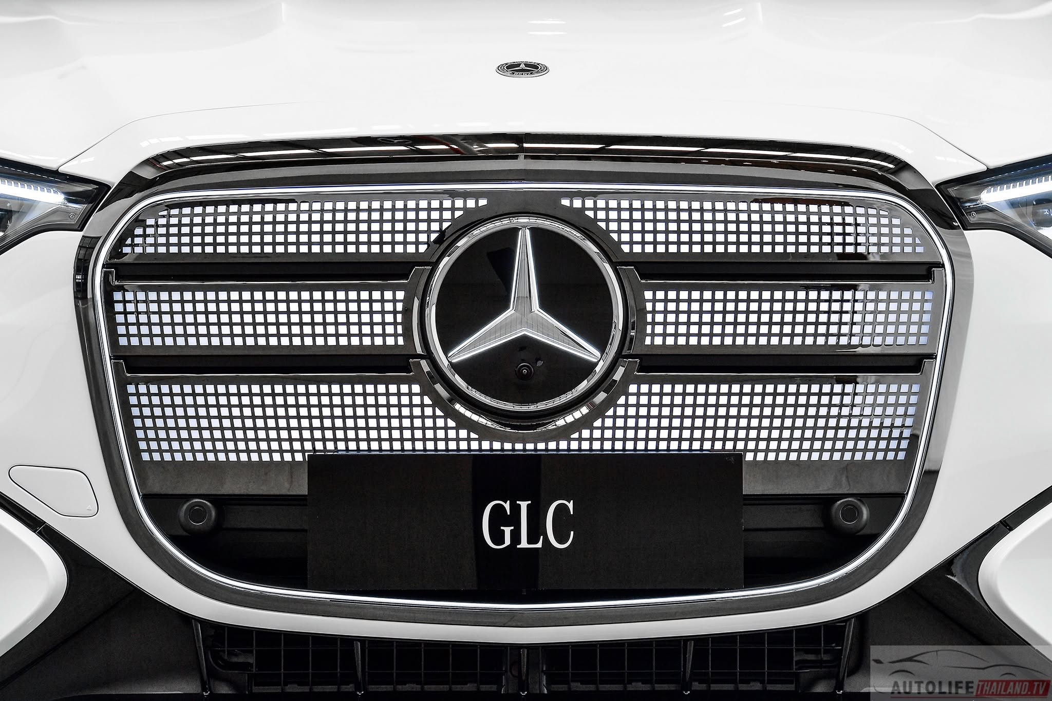 Mercedes-Benz GLC 300 -9.jpg Mercedes-Benz GLC 300 -9.jpg