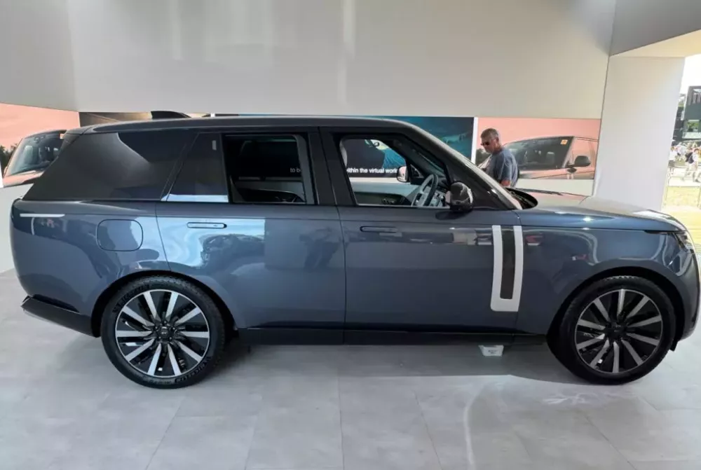 range-rover-electric-4-5436 Range Rover Electric có cả cấu hình chiều dài cơ sở ngắn và dài