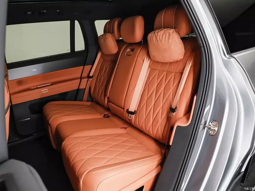 Volkswagen ID.Era 8X lộ ảnh thực tế trước ngày mở bán, thiết kế như ID.Era 9X sắp ra mắt Việt Nam - Ảnh 9.