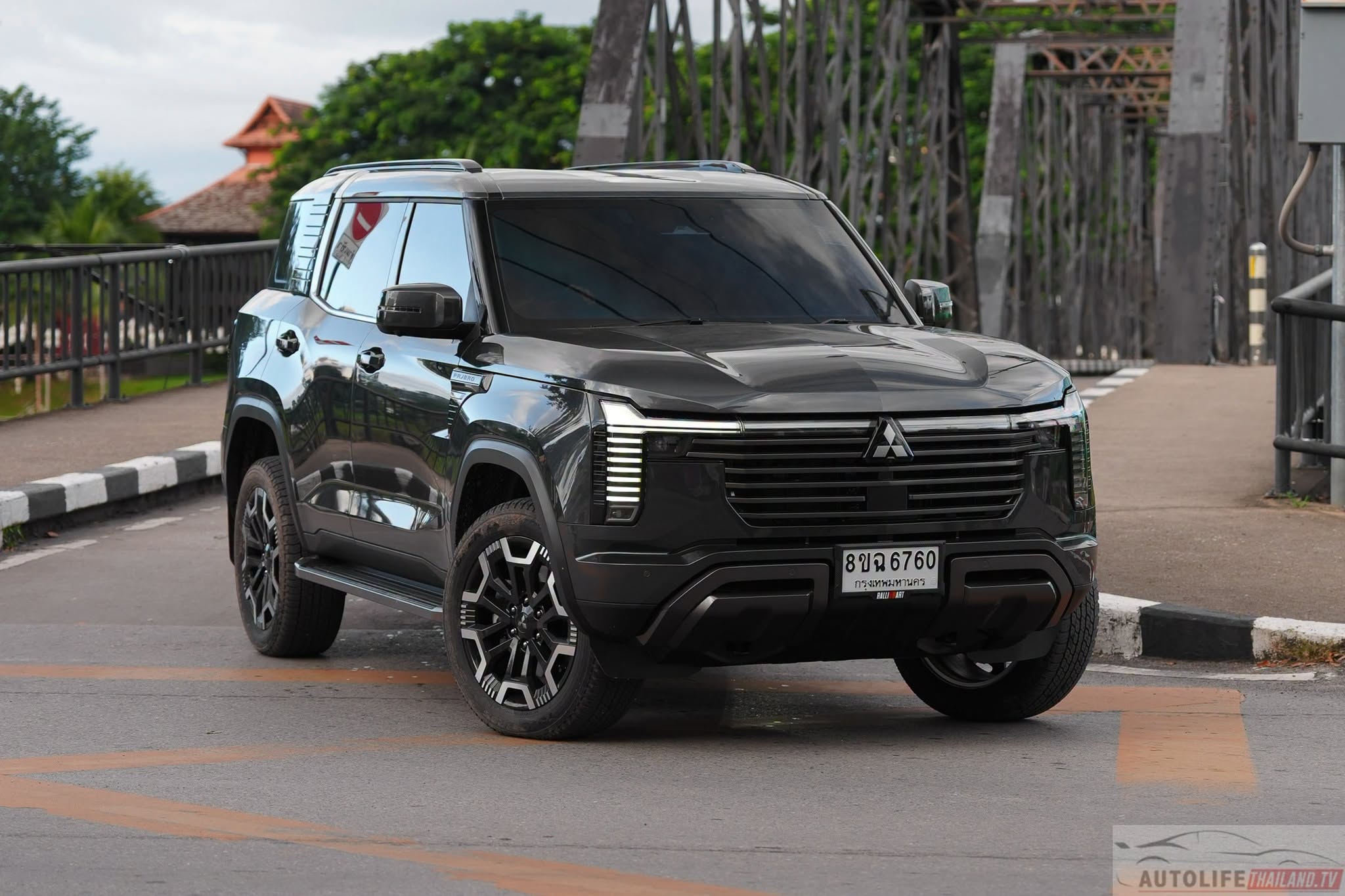 2026 Mitsubishi Pajero 8.jpg