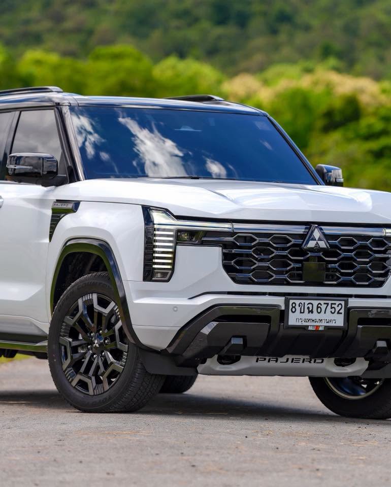 All NEW Mitsubishi PAJERO -2.jpg All NEW Mitsubishi PAJERO -2.jpg