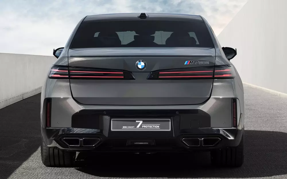 bmw-concept-7-protection-2-dc2d BMW Concept 7 Protection ra mắt - xe bọc thép chống đạn "giá mềm" - Ảnh 8.