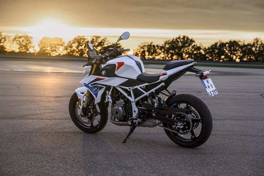 Vén màn BMW F 450 R - xe naked bike thể thao dành cho đường phố mới - Ảnh 4.