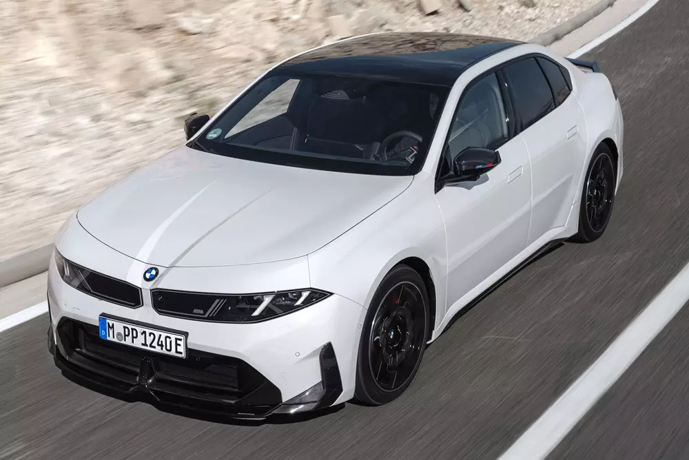 bmw-i3-m60-2027-3-b89c Xe điện hạng sang BMW i3 được bổ sung phiên bản hiệu suất cao M60 mới - Ảnh 1.