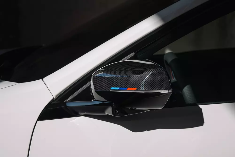 bmw-i3-m60-2027-6-6480 Xe điện hạng sang BMW i3 được bổ sung phiên bản hiệu suất cao M60 mới - Ảnh 3.