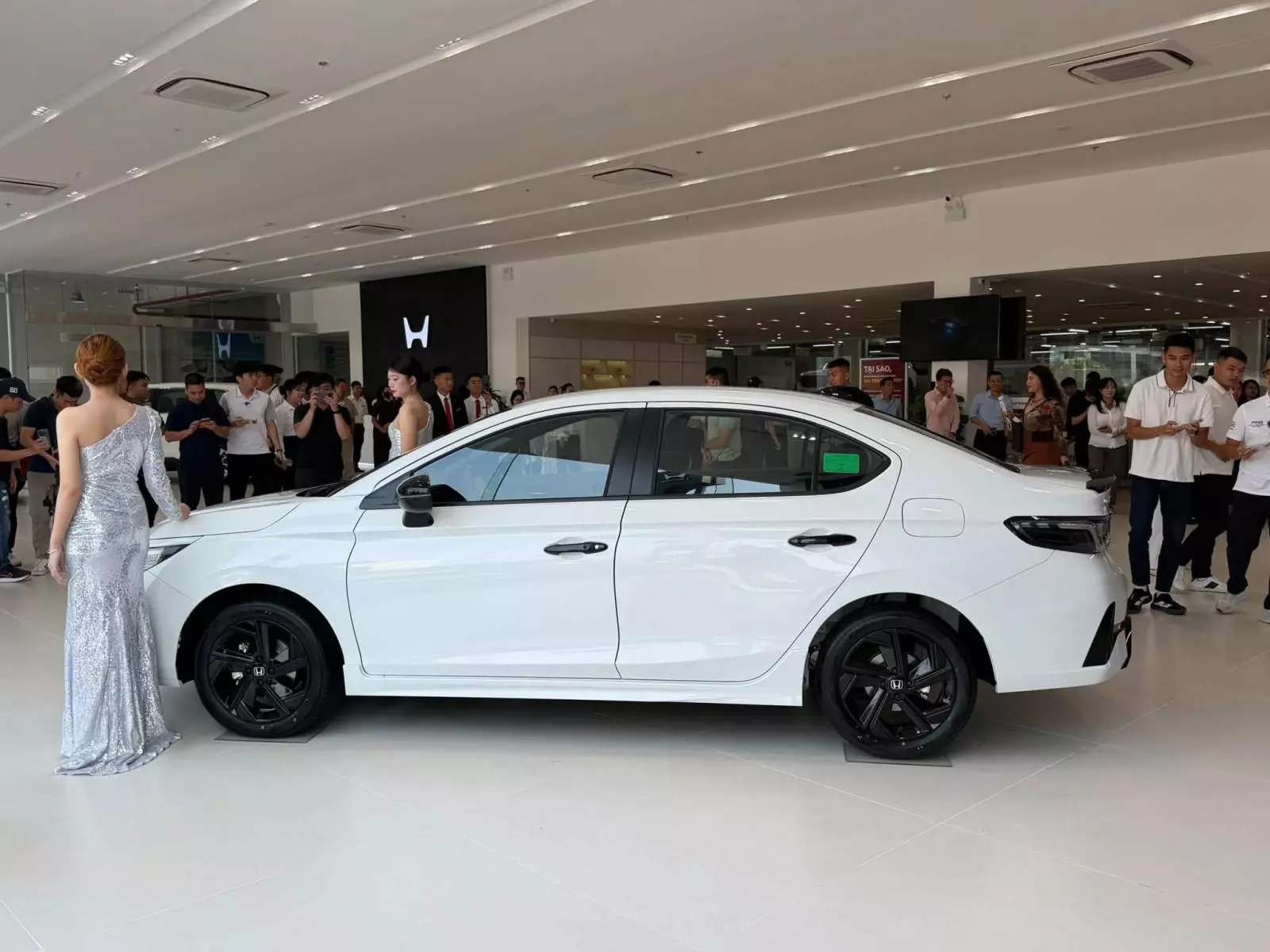 Honda City mới tại Việt Nam: 2 phiên bản, giá từ 539 triệu đồng - Ảnh 3.