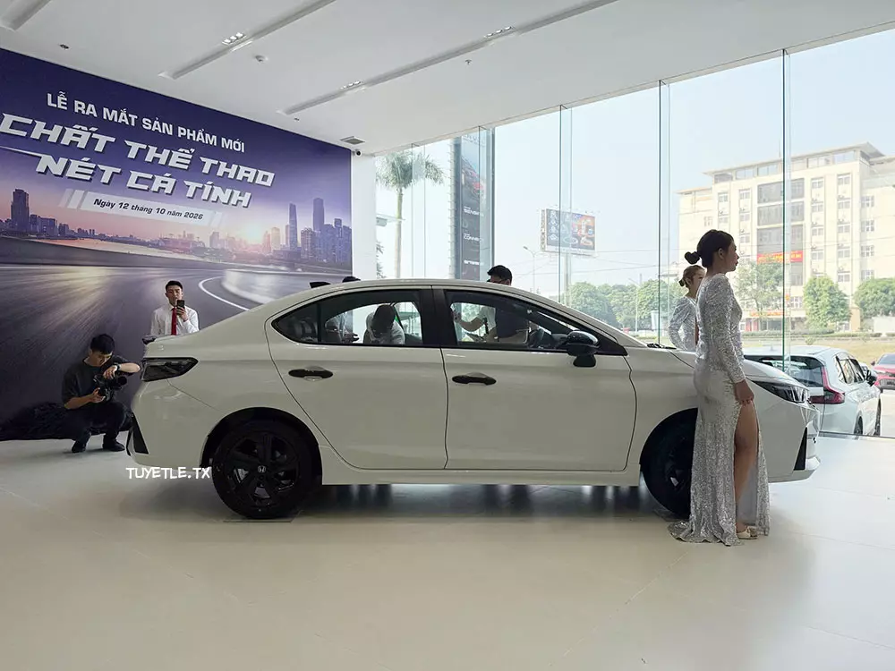 Honda City 2027 chính thức ra mắt Việt Nam, chỉ còn 2 phiên bản, giá từ 539 triệu đồng - Ảnh 5.